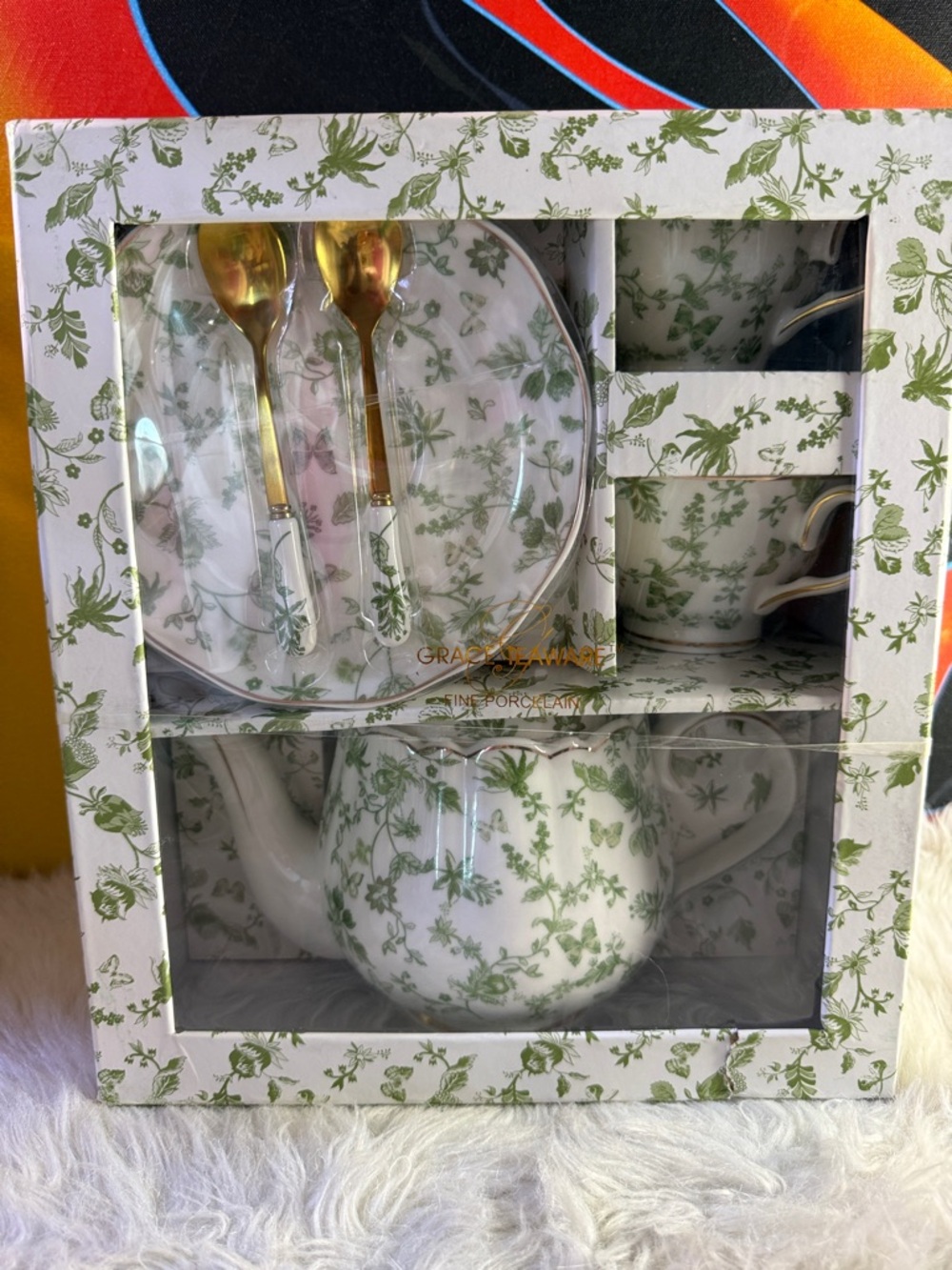 NWT Grace Teaware Fine Porcelain 7-Piece Boxed Tea Set Green Floral New Gift Box